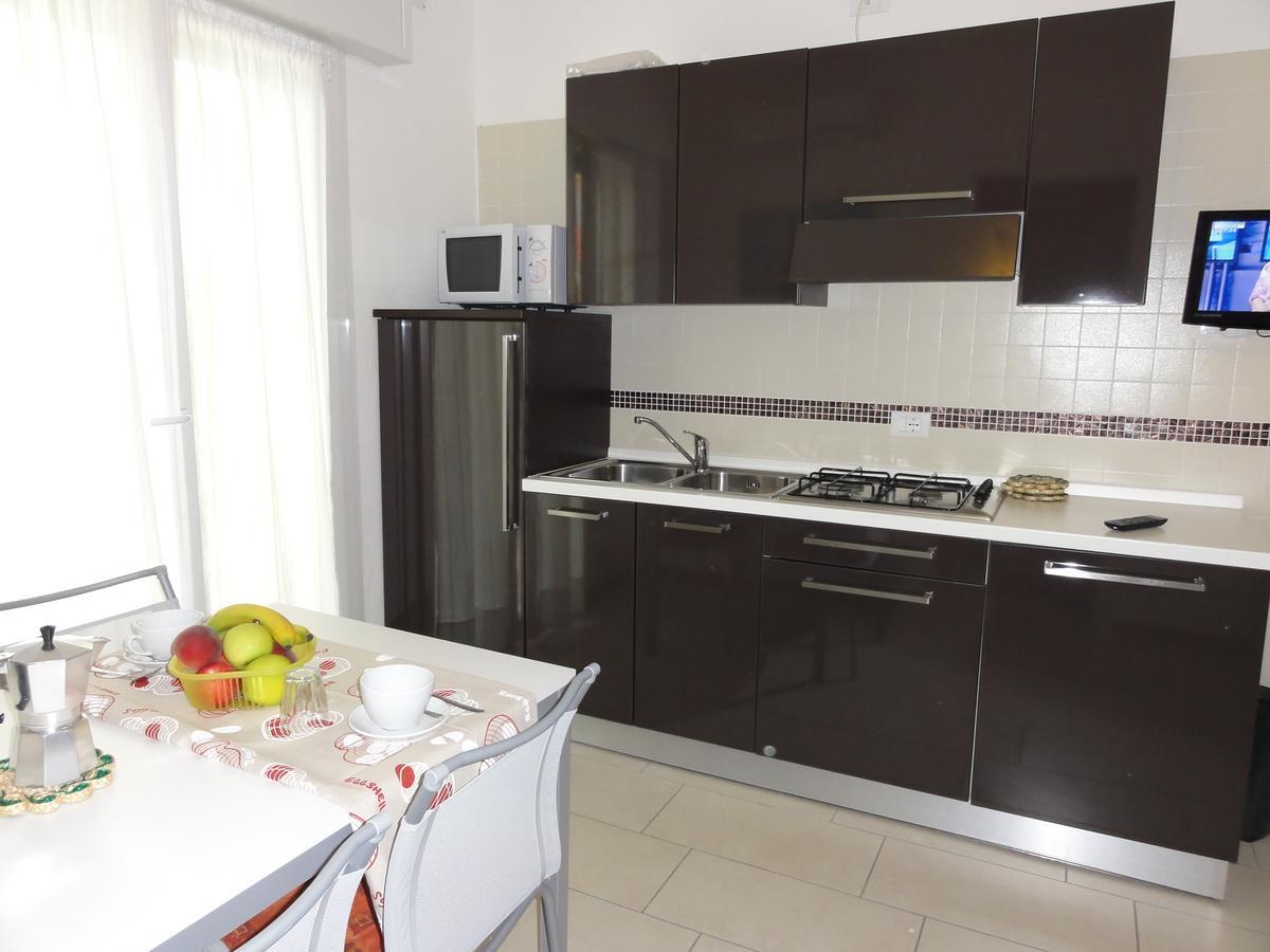 Isolabella - Appartamenti Бибионе Экстерьер фото